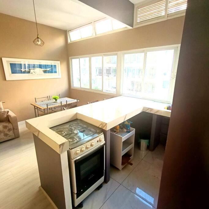 Apartamento Ponto De Copacabana Excelente Amplo Arejado E Iluminado Río de Janeiro